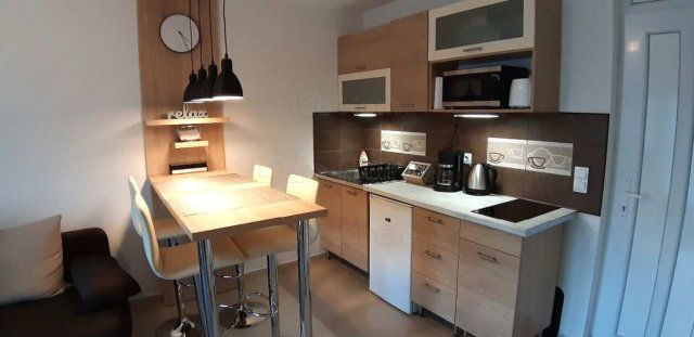 Eladó téglalakás, Siófokon 64.9 M Ft, 3 szobás