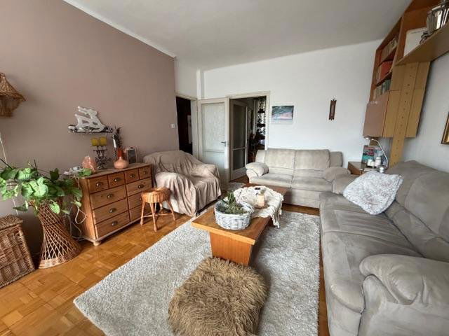 Eladó téglalakás, Tatabányán 54.9 M Ft, 3 szobás