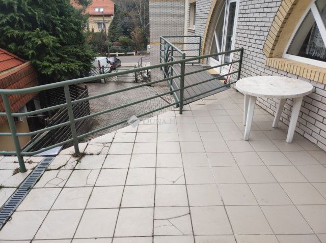 Kiadó téglalakás, albérlet, Pécsett 150 E Ft / hó, 1+1 szobás