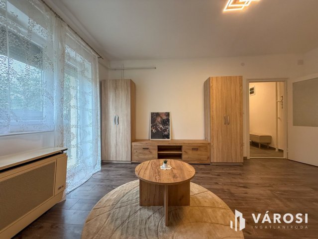 Kiadó téglalakás, albérlet, Salgótarjánban 140 E Ft / hó