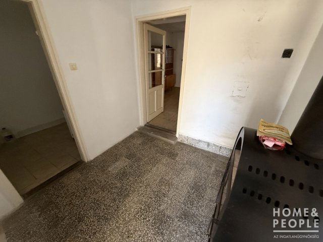 Eladó családi ház, Üllésen 16.3 M Ft, 3 szobás