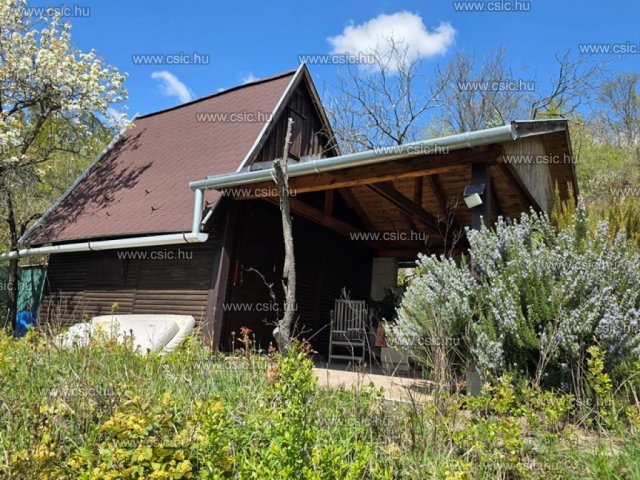 Eladó családi ház, Pomázon 29.9 M Ft, 2 szobás