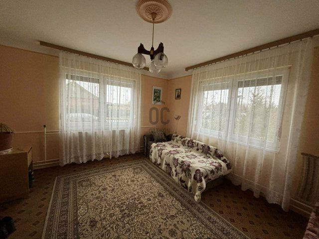Eladó családi ház, Mezősason 15.9 M Ft, 2 szobás