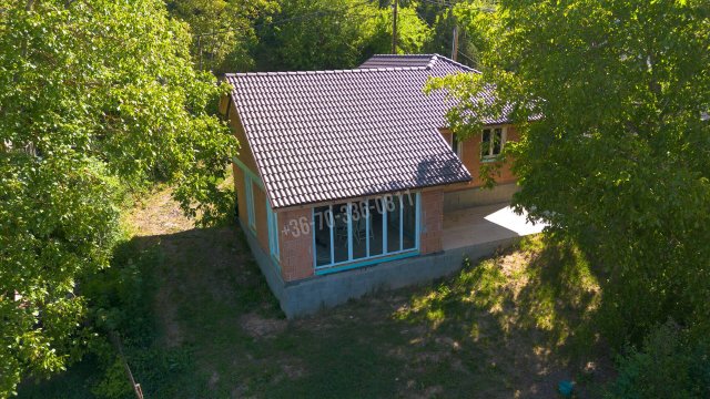 Eladó családi ház, Verőcén 64.9 M Ft, 3 szobás