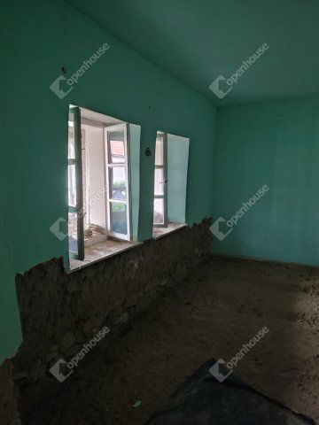 Eladó családi ház, Bajnán 24.99 M Ft, 3 szobás