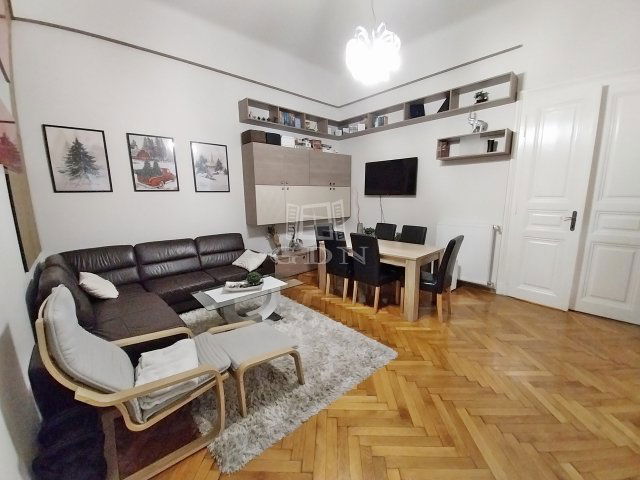 Eladó téglalakás, Budapesten, VI. kerületben 95 M Ft, 3 szobás