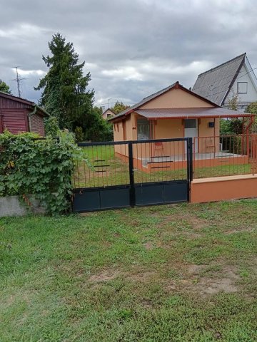 Eladó nyaraló, Tóalmáson 18.7 M Ft, 1+1 szobás