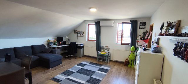 Eladó családi ház, Fóton 92.9 M Ft, 5 szobás