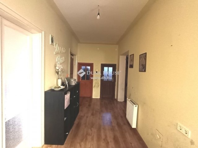 Eladó családi ház, Tápiószecsőn 49.5 M Ft, 7 szobás