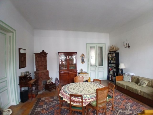 Eladó téglalakás, Budapesten, I. kerületben, Halász utcában