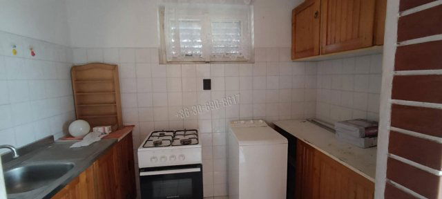 Eladó családi ház, Kunpeszéren 19.99 M Ft, 2 szobás