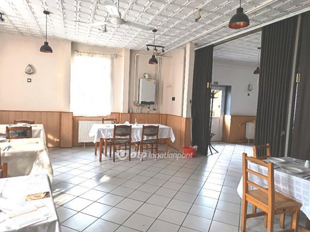 Eladó üzlethelyiség, Szentesen 190 M Ft / költözzbe.hu