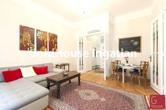 Eladó téglalakás, Budapesten, VII. kerületben, Kazinczy utcában