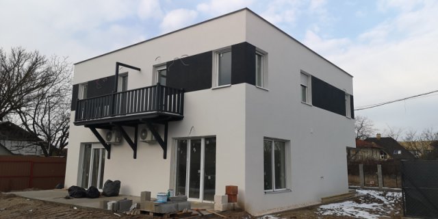 Eladó családi ház, Budapesten, XVIII. kerületben 119.999 M Ft