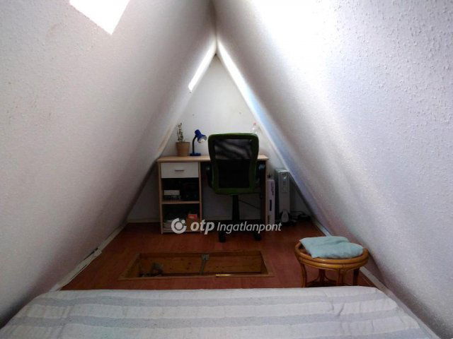 Eladó nyaraló, Dunakeszin 42 M Ft, 2 szobás