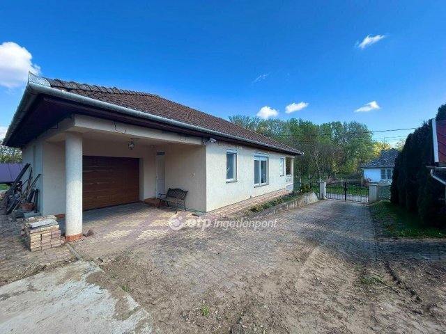 Eladó családi ház, Szabolcson 55 M Ft, 2 szobás