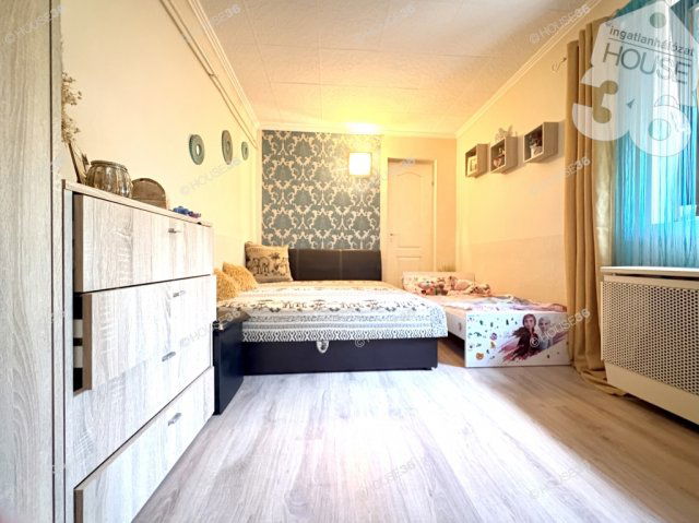 Eladó családi ház, Kecskeméten 59.9 M Ft, 3 szobás