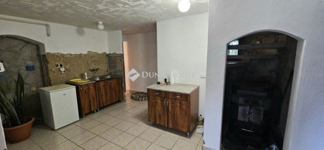 Eladó ikerház, Orfűn 34.99 M Ft, 3 szobás / költözzbe.hu