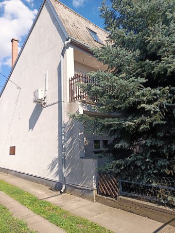 Eladó téglalakás, Algyőn, Bartók Béla utcában 62.9 M Ft