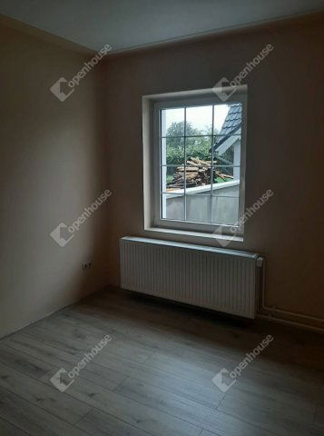 Eladó családi ház, Böhönyén 90.8 M Ft, 7 szobás