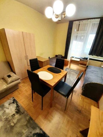 Kiadó téglalakás, albérlet, Debrecenben 350 E Ft / hó, 3 szobás