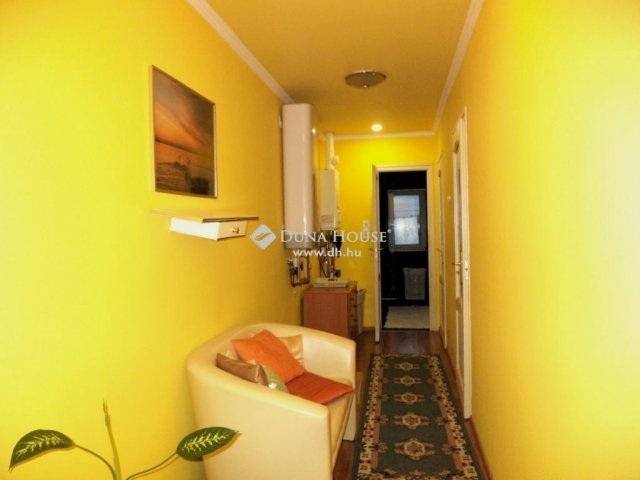 Eladó ikerház, Kápolnásnyéken 95.9 M Ft, 3 szobás