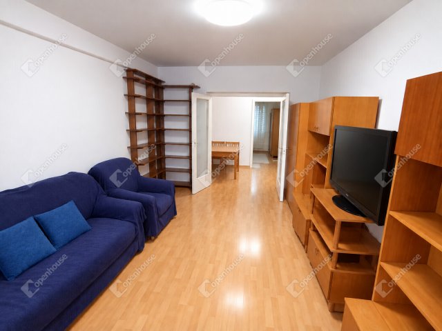 Eladó panellakás, Szegeden 55 M Ft, 3 szobás