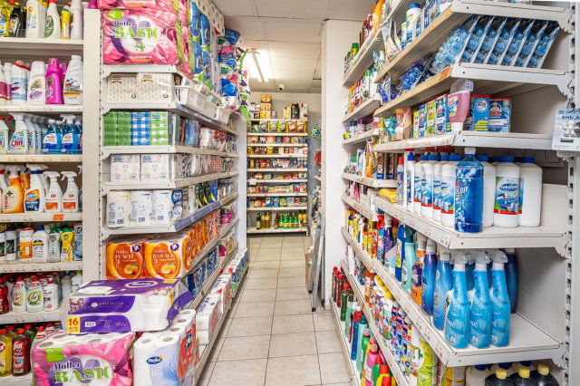 Eladó üzlethelyiség, Nyíregyházán 85 M Ft