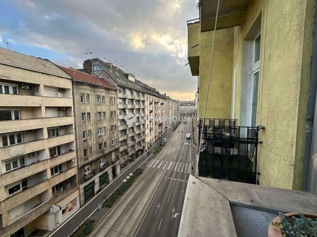Eladó téglalakás, Budapesten, II. kerületben 129.9 M Ft