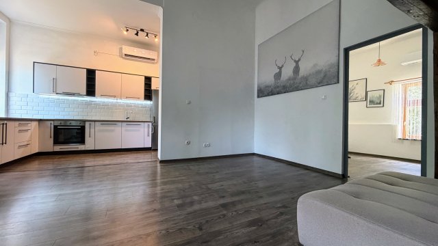 Eladó téglalakás, Baján 44 M Ft, 2 szobás