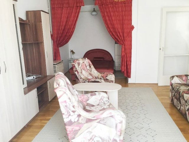 Kiadó téglalakás, albérlet, Pécsett, Alsóhavi utcában