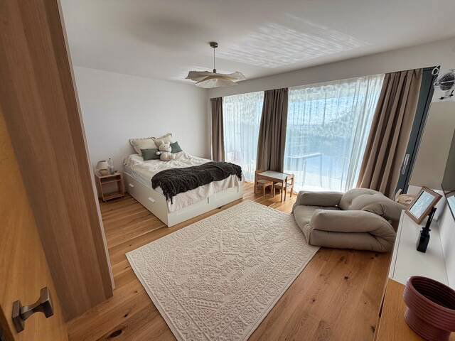 Eladó családi ház, Sukorón 370 M Ft, 5 szobás