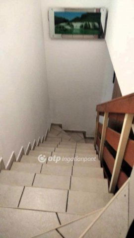 Eladó családi ház, Hajdúböszörményen 66.5 M Ft, 5 szobás