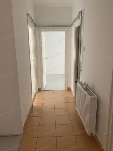 Eladó téglalakás, Siófokon 58 M Ft, 2 szobás