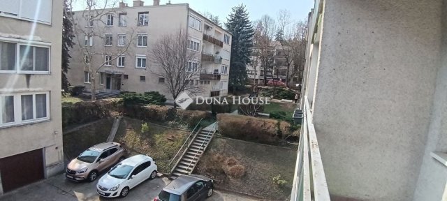 Eladó téglalakás, Budapesten, II. kerületben, Tárogató úton