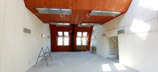 Eladó mezogazdasagi ingatlan, Zalaegerszegen 295 M Ft, 20 szobás