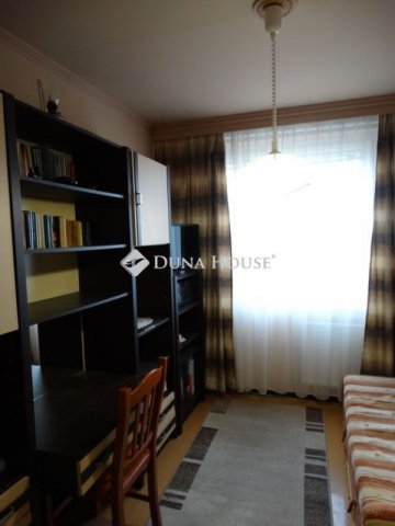 Kiadó panellakás, albérlet, Debrecenben 170 E Ft / hó, 2 szobás