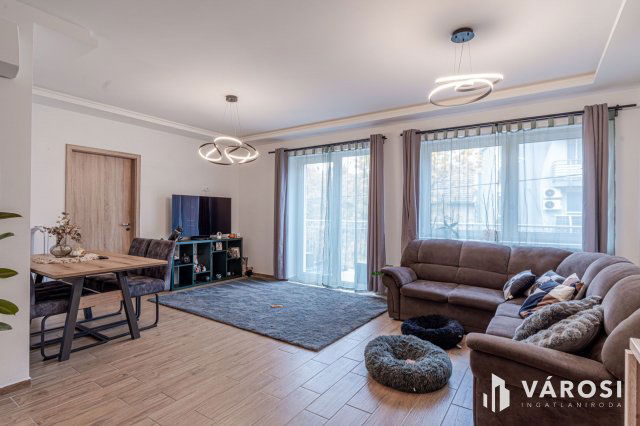 Eladó téglalakás, Szegeden 83.9 M Ft, 2 szobás