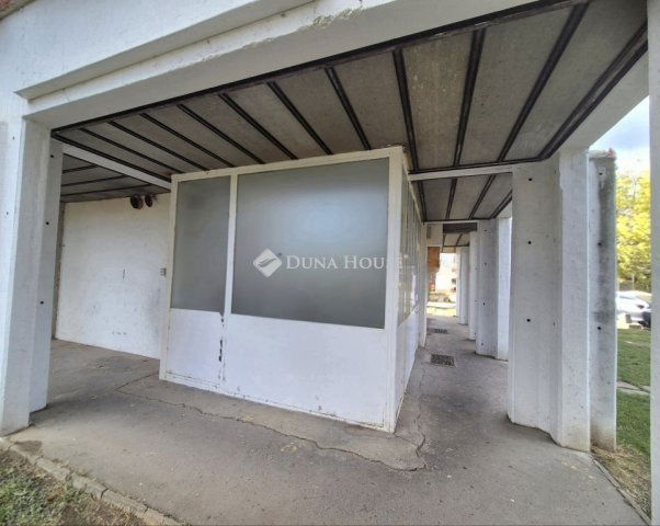 Kiadó üzlethelyiség, Budapesten, III. kerületben 240 E Ft / hó