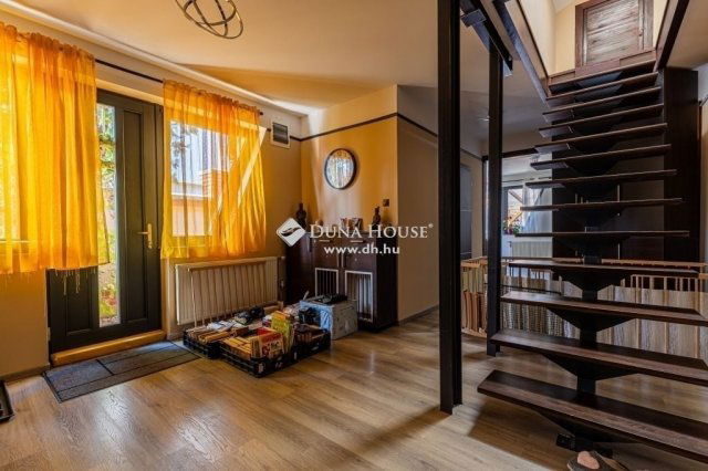 Eladó családi ház, Budapesten, XVI. kerületben 429 M Ft