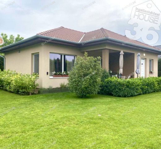 Eladó családi ház, Kecskeméten 85 M Ft, 3 szobás