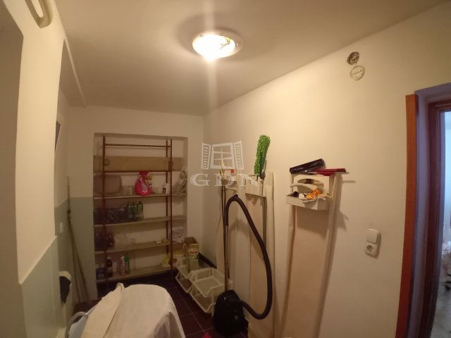Eladó családi ház, Baján 63 M Ft, 3 szobás