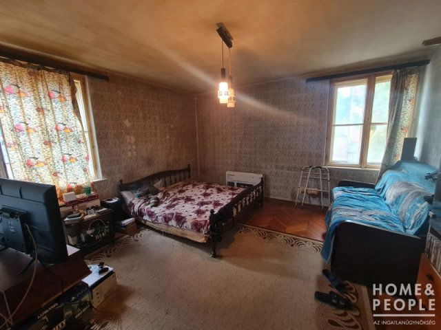 Eladó téglalakás, Hódmezővásárhelyen 30 M Ft, 2 szobás