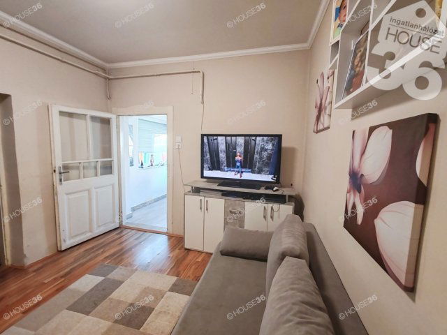 Eladó családi ház, Kecskeméten 23.5 M Ft, 2 szobás