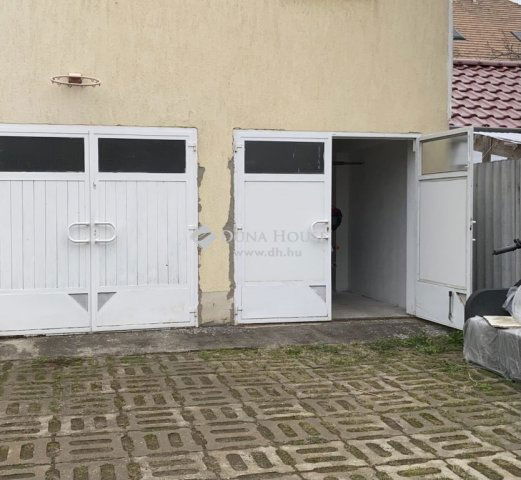Eladó garázs, Szegeden 10.9 M Ft / költözzbe.hu
