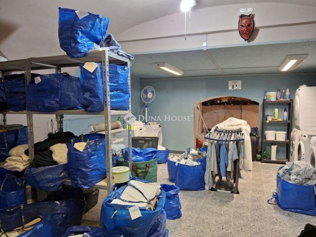 Eladó üzlethelyiség, Budapesten, VII. kerületben 28 M Ft