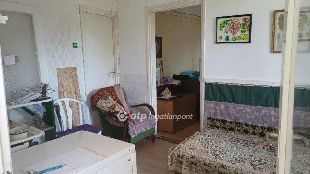 Eladó családi ház, Szabadszálláson 19.5 M Ft, 2+1 szobás