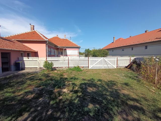 Eladó családi ház, Horton 43 M Ft, 3+2 szobás