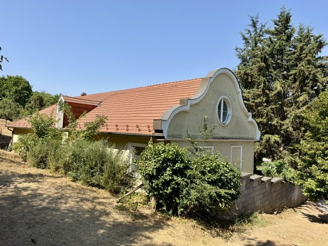 Eladó családi ház, Törökbálinton 380 M Ft, 9 szobás