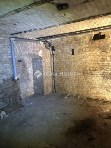 Eladó üzlethelyiség, Budapesten, IX. kerületben 34.99 M Ft